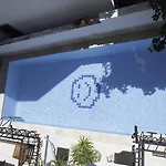 Hideaway 3*