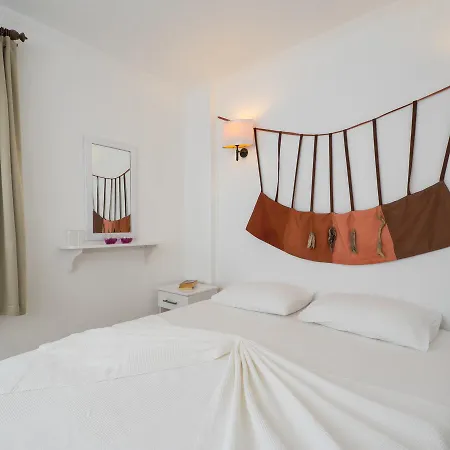 Hideaway Hotel
