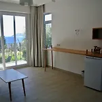 Hideaway Szálloda