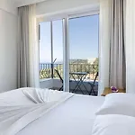 Hideaway 3*