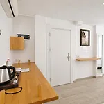 Hotel Hideaway 3*