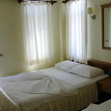 Ξενοδοχείο Hideaway
