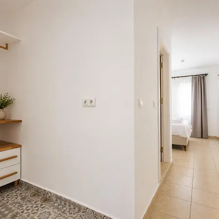 Hideaway Готель 3*
