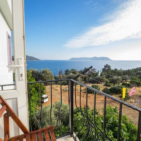 Ξενοδοχείο Hideaway 2*