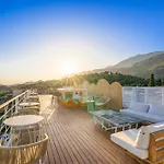 Hideaway Hotell