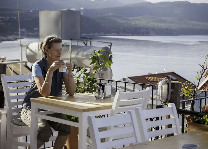 하이드어웨이 3*