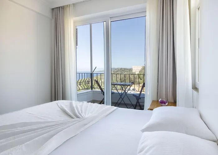 하이드어웨이 3*